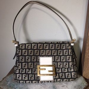 Vintage Fendi Hand Bag with Magnetic Closure